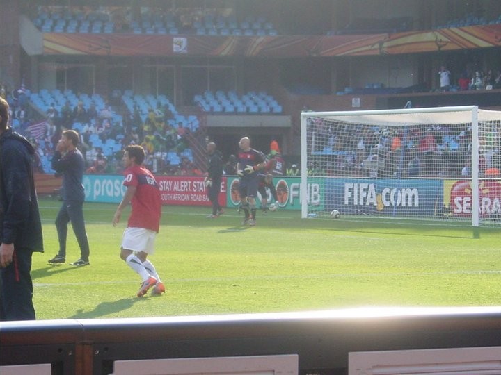 In+the+stadium+before+the+game.%2844%29